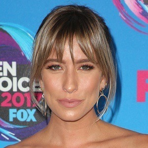 Renee Bargh Headshot 7 of 8