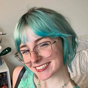 reyablipblop Headshot 4 of 6
