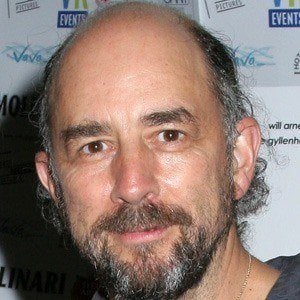 Richard Schiff - Bio, Family, Trivia | Famous Birthdays