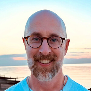 Richard Venner Headshot 2 of 4