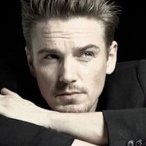 Riley Smith Headshot 6 of 10