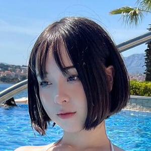 rinuyi Headshot 2 of 5