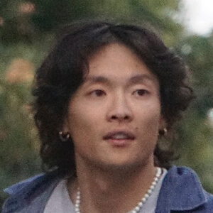 Rob Li Headshot 3 of 4