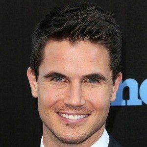 Robbie Amell at age 28