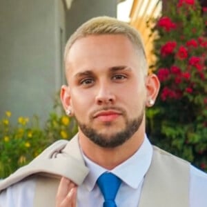 Robby Delwarte Headshot 3 of 5