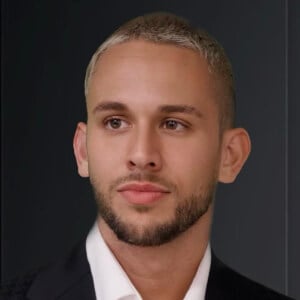 Robby Delwarte Headshot 4 of 5