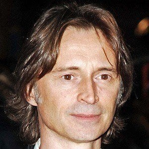 Robert Carlyle Headshot 5 of 8