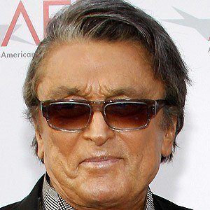 Robert Evans - Bio, Family, Trivia | Famous Birthdays
