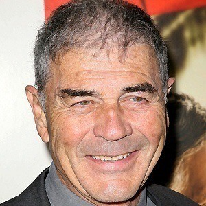 Robert Forster - Bio, Facts, Family | Famous Birthdays