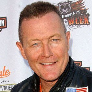 Robert Patrick Headshot 7 of 10