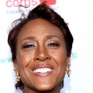 Robin Roberts Headshot 7 of 10