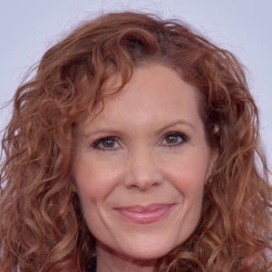 Robyn Lively Headshot 5 of 9