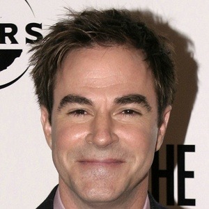 Roger Bart Headshot 6 of 6