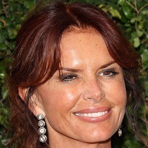 Roma Downey - Bio, Family, Trivia | Famous Birthdays