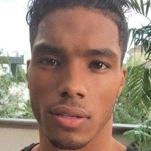 Rome Flynn Headshot 5 of 8