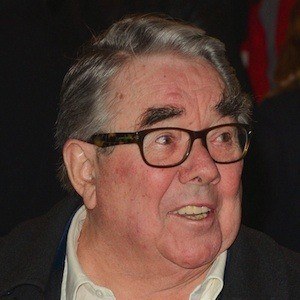 Ronnie Corbett Headshot 3 of 5