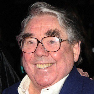 Ronnie Corbett Headshot 4 of 5