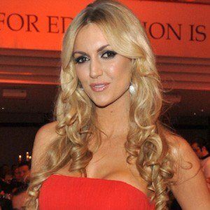 Rosanna Davison Headshot 2 of 5
