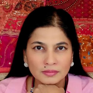 Roshan Sylvia Headshot 2 of 6