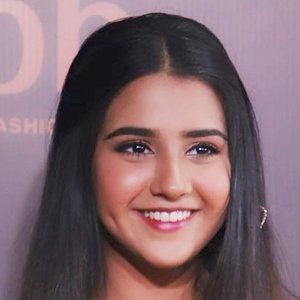 Roshni Walia Headshot 10 of 10