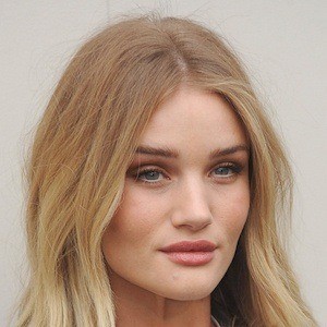 Rosie Huntington-Whiteley Headshot 10 of 10