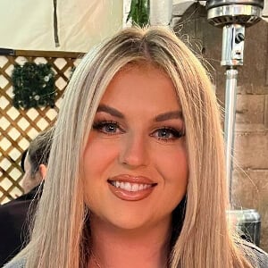 Rosie Pimm Headshot 2 of 4