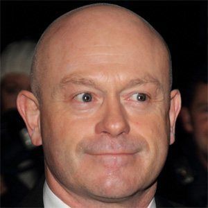 Ross Kemp Headshot 3 of 4