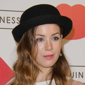 Roxanne McKee Headshot 5 of 5