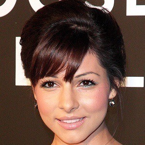 Roxanne Pallett Headshot 6 of 10