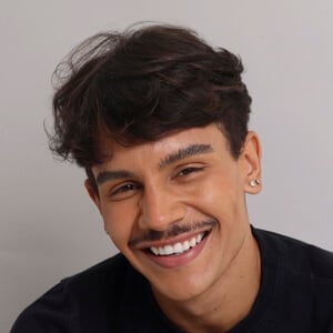 Ruan Castro Headshot 2 of 10