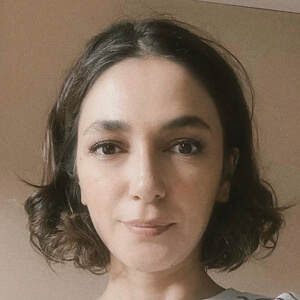 Şebnem Hassanisoughi Headshot 5 of 6