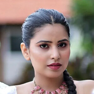 S BABLI Headshot 5 of 6