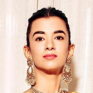 Saba Azad Headshot 5 of 7