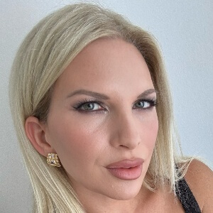 Sabina Jacobs Headshot 2 of 2