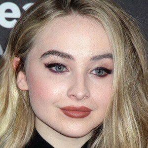 Sabrina Carpenter - Age, Family, Bio | Famous Birthdays