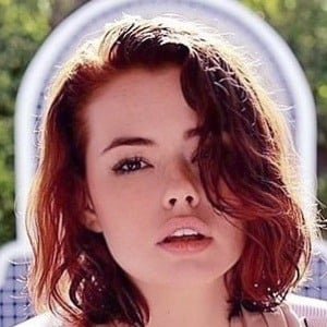 Sabrina Lynn Headshot 7 of 10