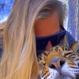 Safari Sammie Headshot 3 of 3