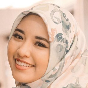 Saffa Fayusof Headshot 4 of 10