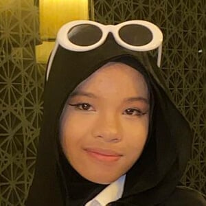 Saleha Halilintar Headshot 5 of 9