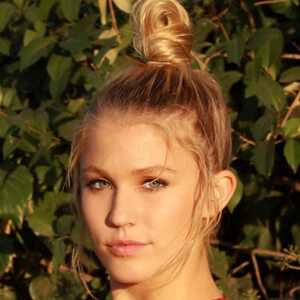 Sam Holmberg Headshot
