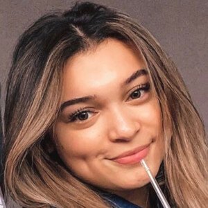 Samantha Aguero - Age, Family, Bio | Famous Birthdays