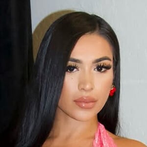 Samantha Lopez Headshot 7 of 9