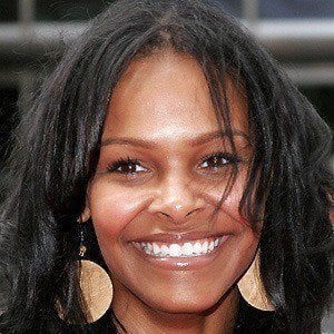 Samantha Mumba - Age, Family, Bio | Famous Birthdays