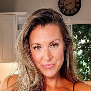 Samantha Reynoso Headshot 2 of 2