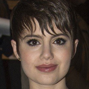 Sami Gayle Headshot 4 of 10