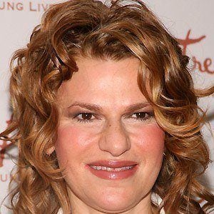 Sandra Bernhard - Bio, Family, Trivia | Famous Birthdays