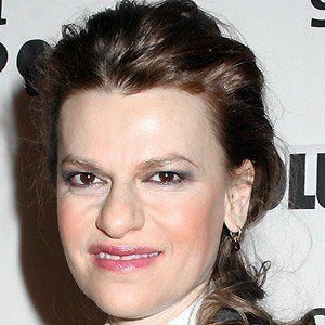 Sandra Bernhard - Bio, Family, Trivia | Famous Birthdays