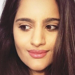 Sanjana Modha Headshot 6 of 8