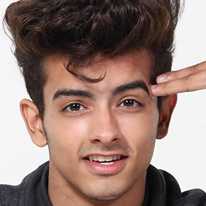 Sanket Mehta Headshot 8 of 9