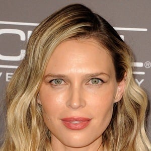 Sara Foster at age 37